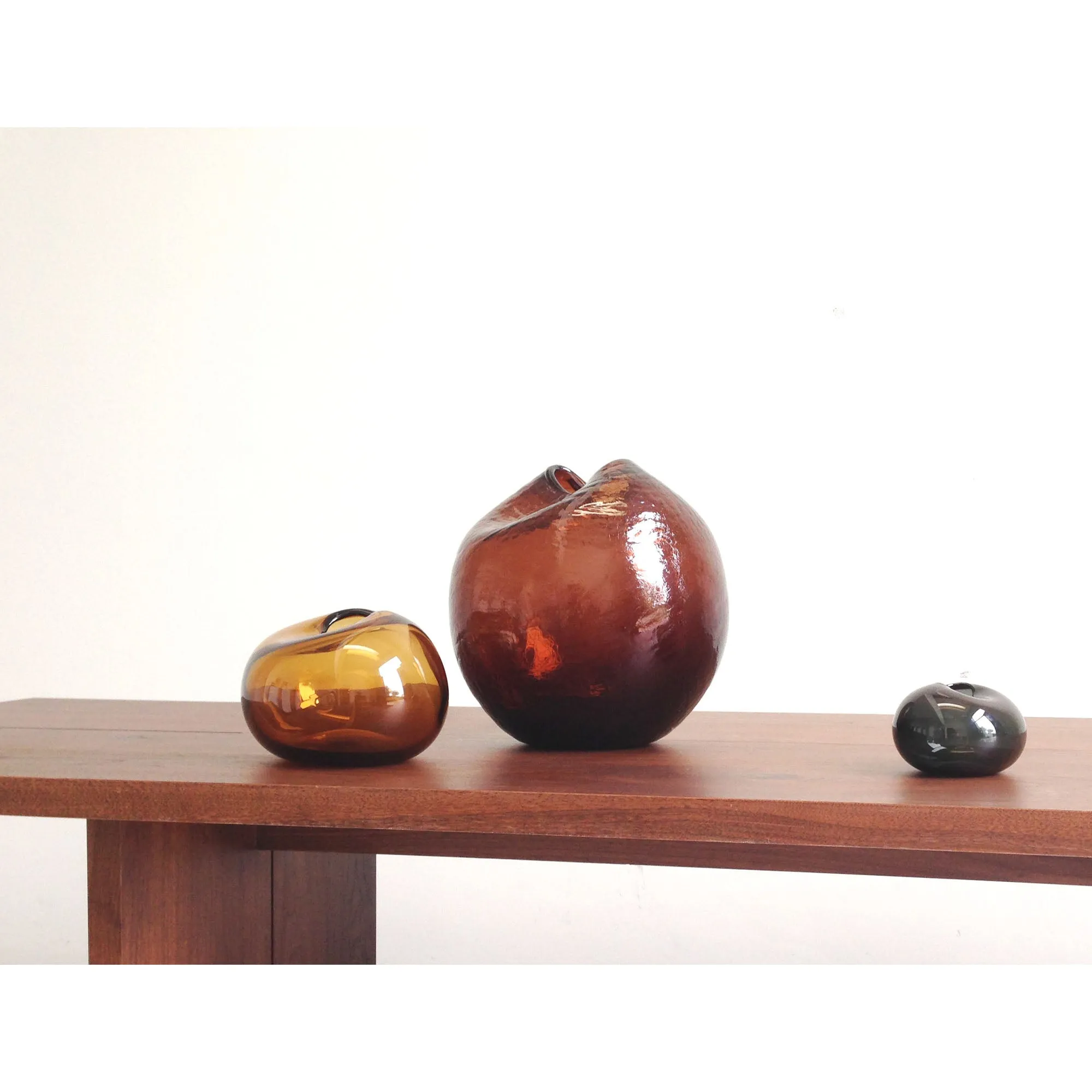 Kate Hume - Large Vase "Rock"