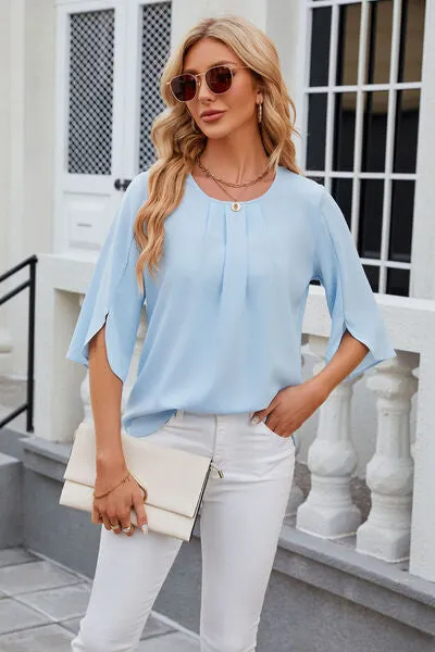 Round Neck Slit Half Sleeve Top