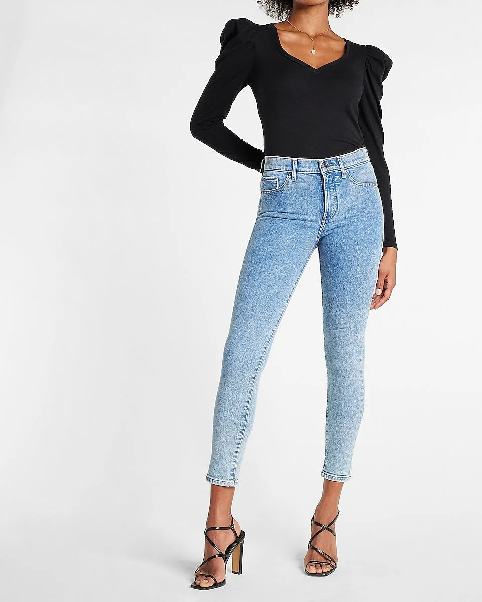 Skimming V-Neck Puff Shoulder Long Sleeve Tee in Pitch Black
